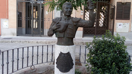 Monumento a José Pedro Prados "El Fundi"