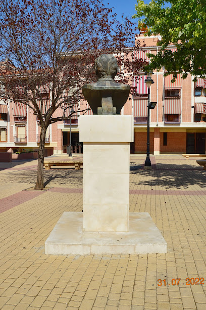 Busto de Ángel Arroyo Soberón