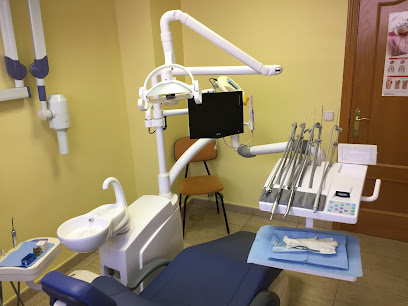 Clínica Dental New Smile Estética, ortodoncia invisible e implantología