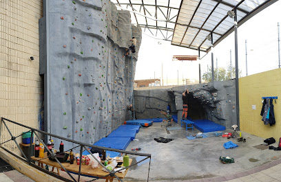 Centro entrenamiento escalada - ADP Perales