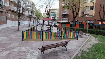 Parque infantil "Pequeño Retaco"