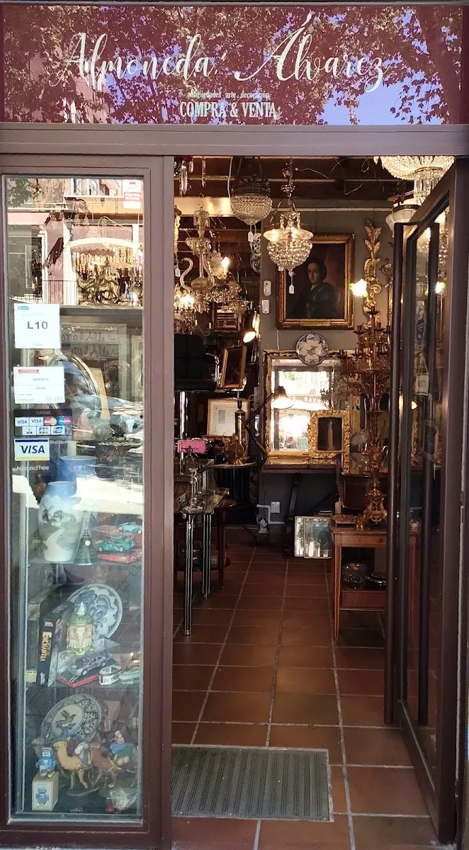 Almoneda Álvarez - El Desván Antigüedades