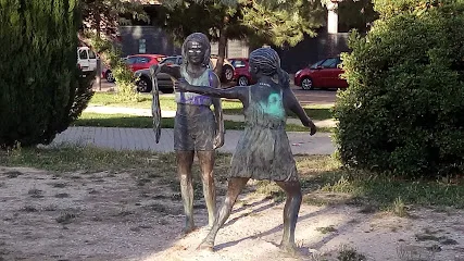 Escultura "Juego del Pañuelo"